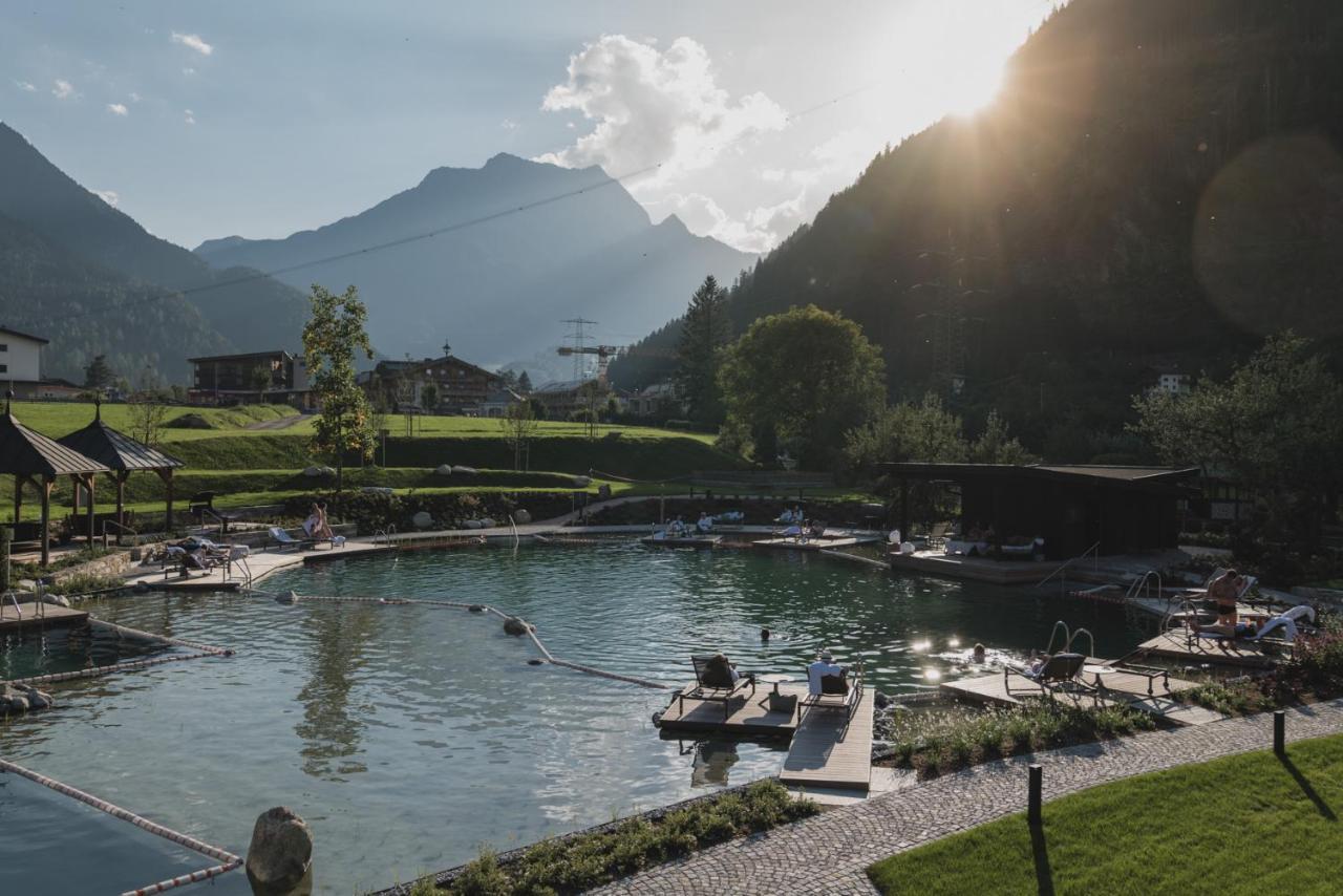 Neuhaus Zillertal Hotel 4*